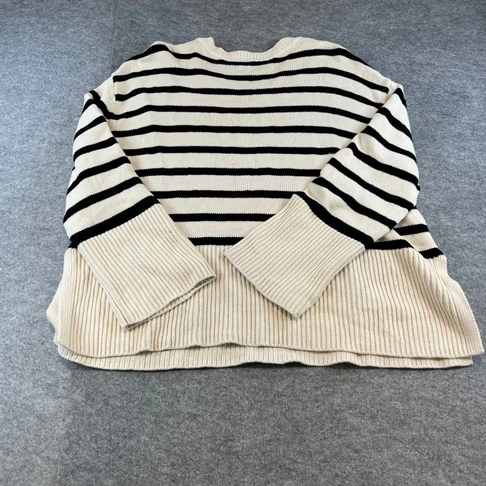 Gap Women Striped Crewneck Sweater Cream Black Coastal Preppy Medium Cotton Knit